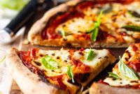 Perfect Homemade Margherita Pizza