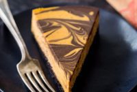 Swirled Autumn Delight: Pumpkin and Chocolate Cheesecake