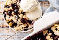 Warm Blueberry Oat Crumble