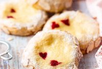 Sweet Cream Cheese Pastry