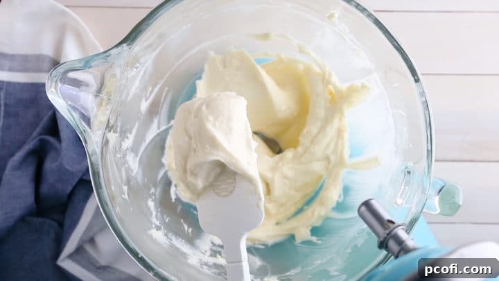 Stiff Cream Cheese Frosting